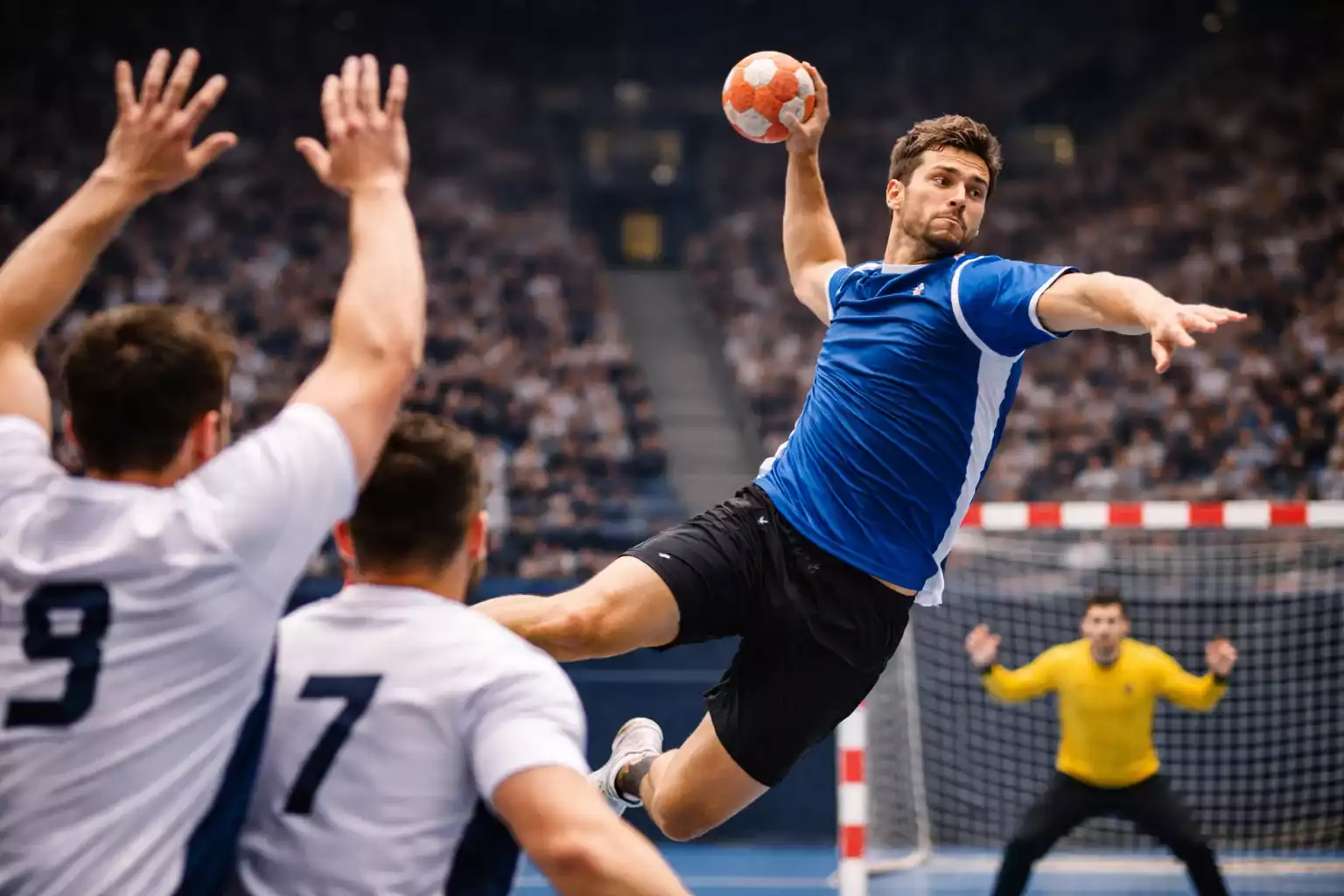 Rückraumspieler beim kraftvollen Sprungwurf aufs Tor